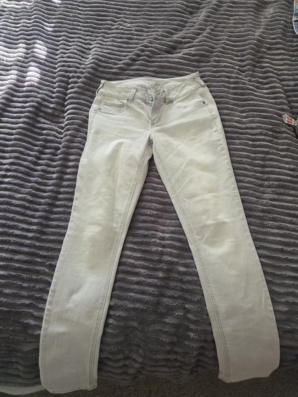 Maurices Light Beige Straight-Leg Jeans